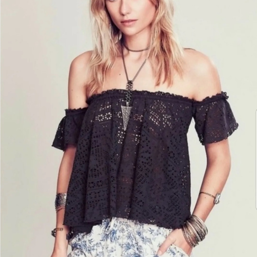 Free People Beach "free to be" crochet top - Small